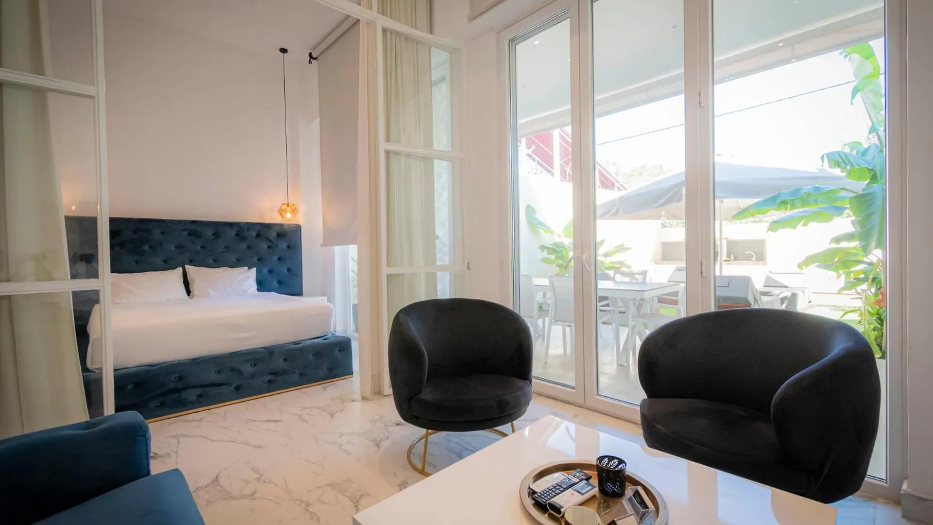 4 Elements Luxury Suites By Rentalspro Services - Nea Moudania Halkidiki 0*,  Grekland