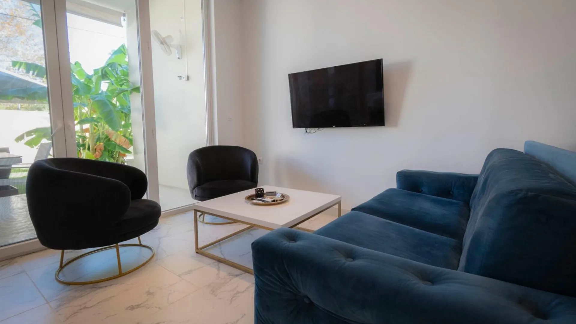 4 Elements Luxury Suites By Rentalspro Services - Nea Moudania Halkidiki 0*,  Grekland